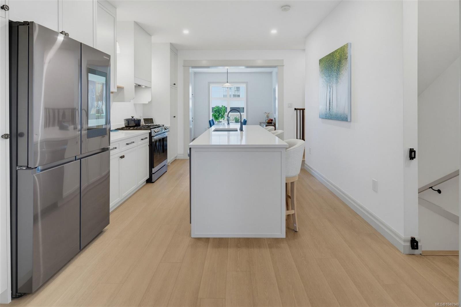 3092 Washington Ave #4