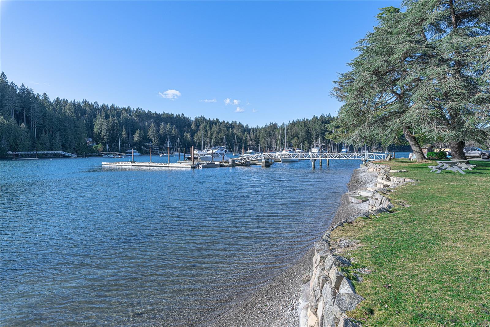 1322 Nose Point Rd