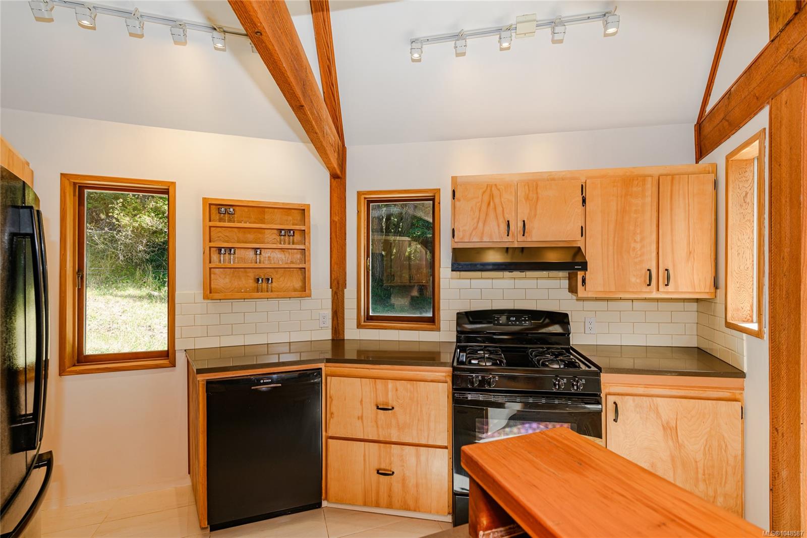 287 Cusheon Lake Rd