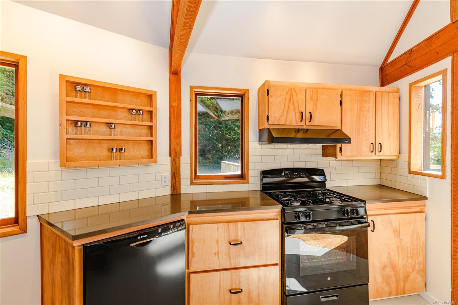 287 Cusheon Lake Rd