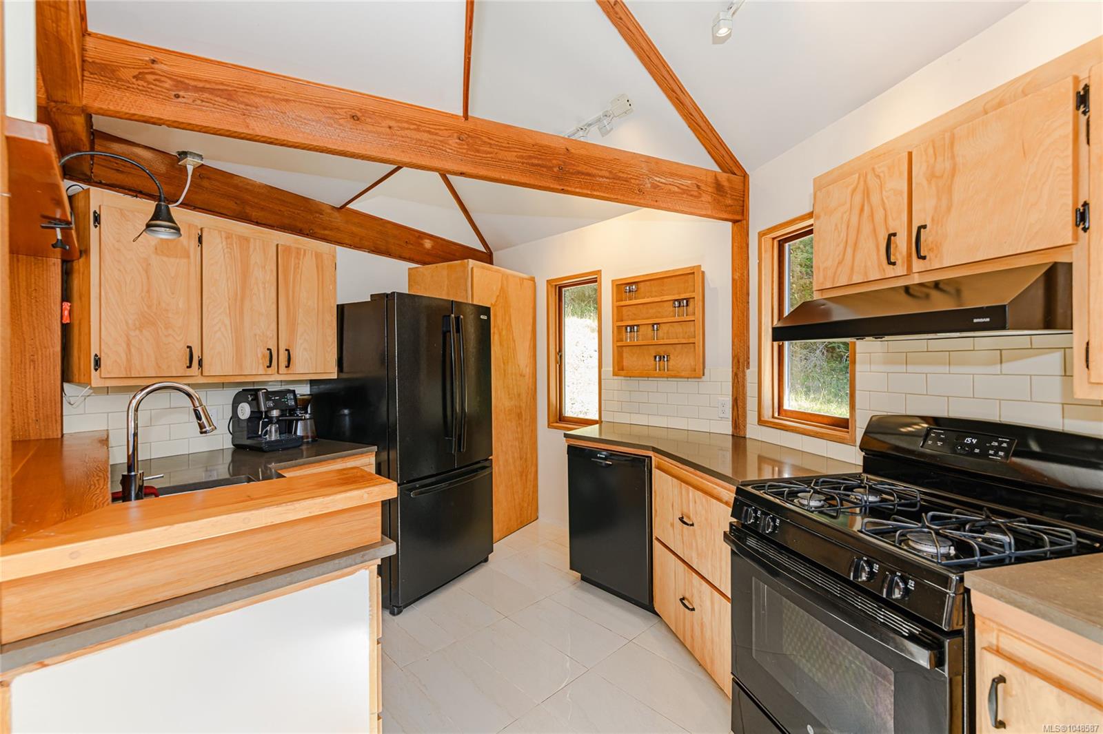 287 Cusheon Lake Rd