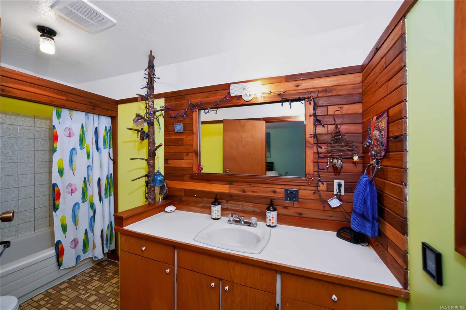 119 Creekside Dr