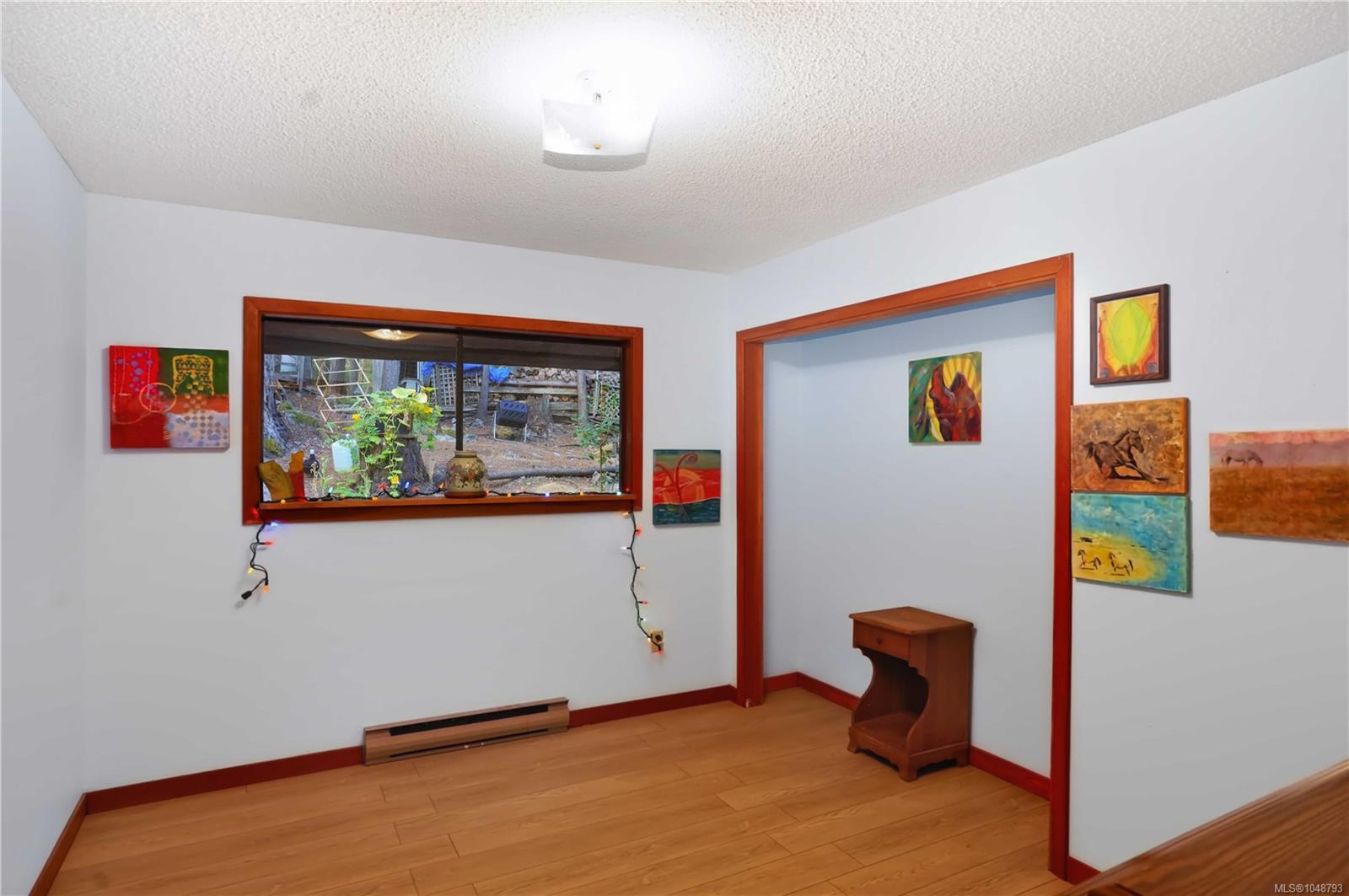 119 Creekside Dr