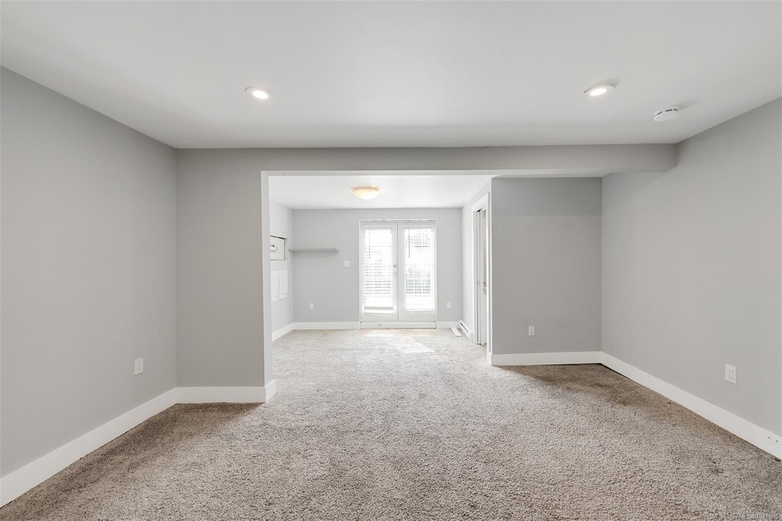 670 Polyanthus Cres