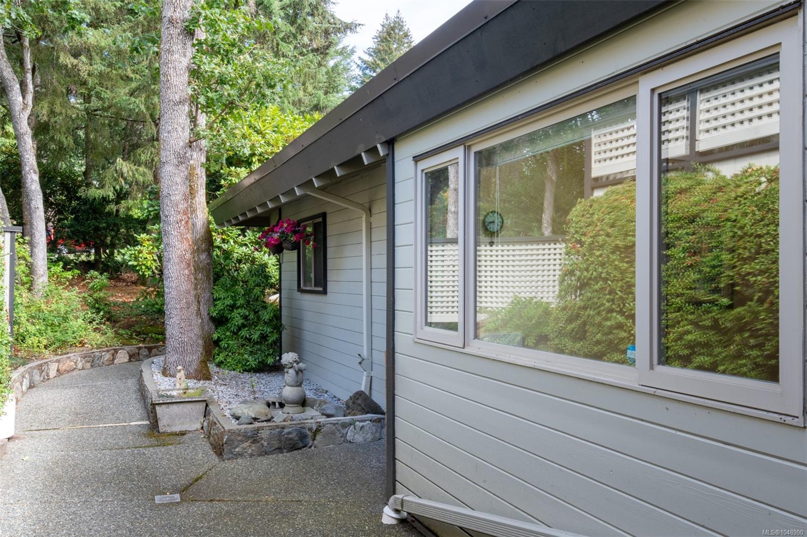909 Carolwood Dr #6