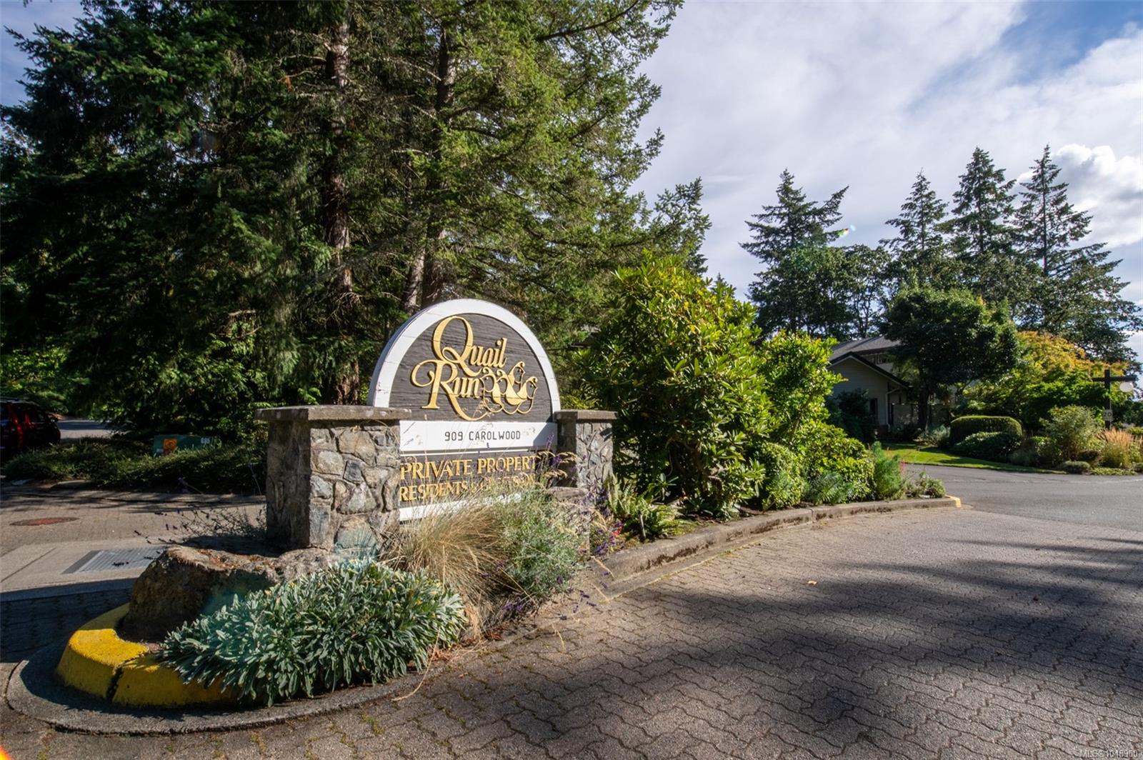 909 Carolwood Dr #6