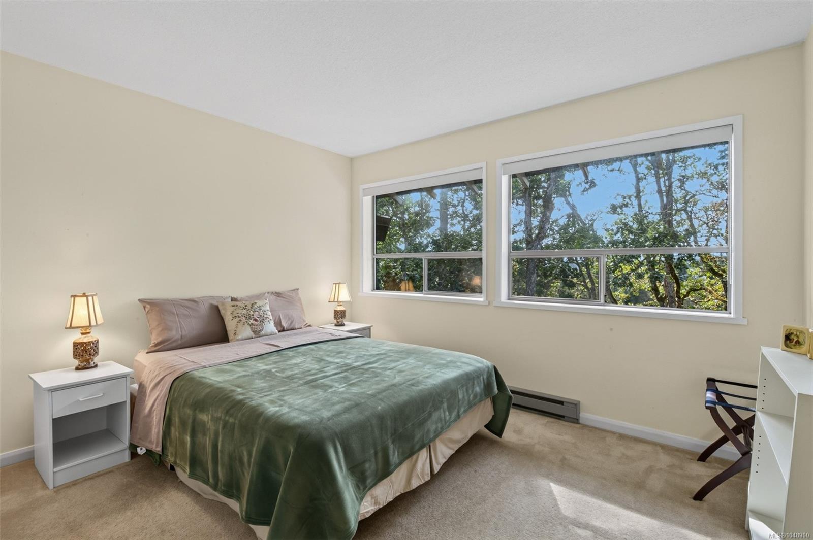 909 Carolwood Dr #6