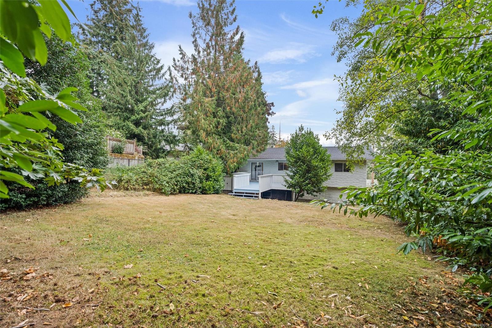 3272 Haida Dr