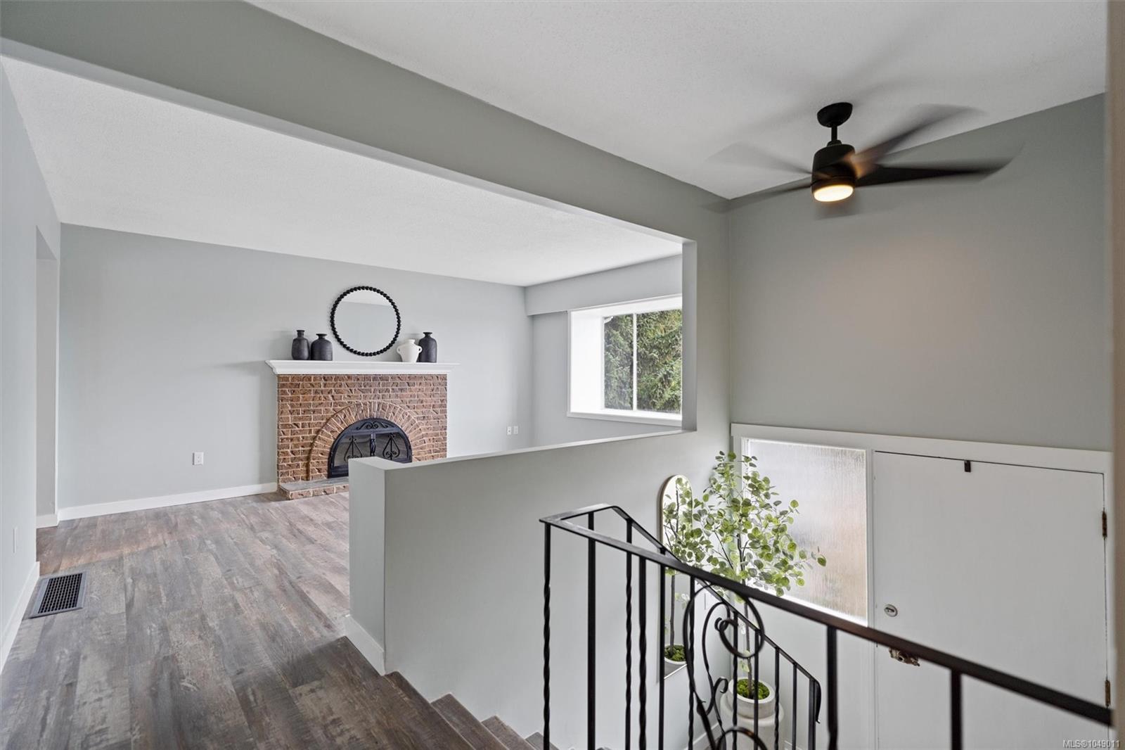 3272 Haida Dr