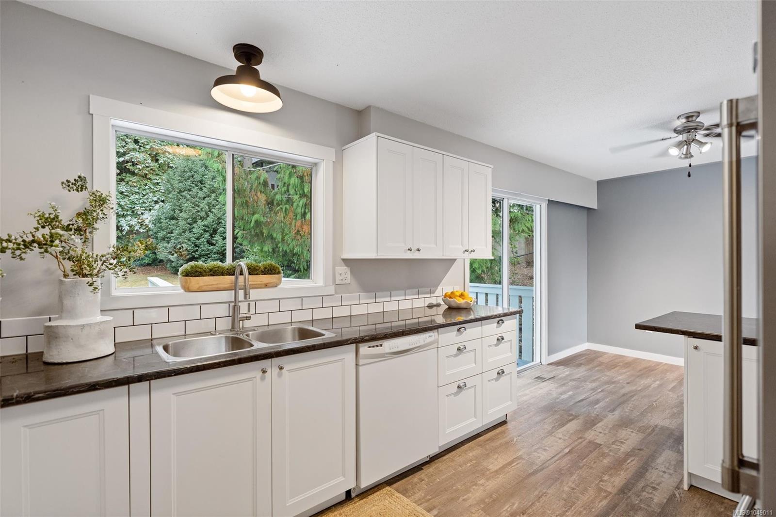 3272 Haida Dr
