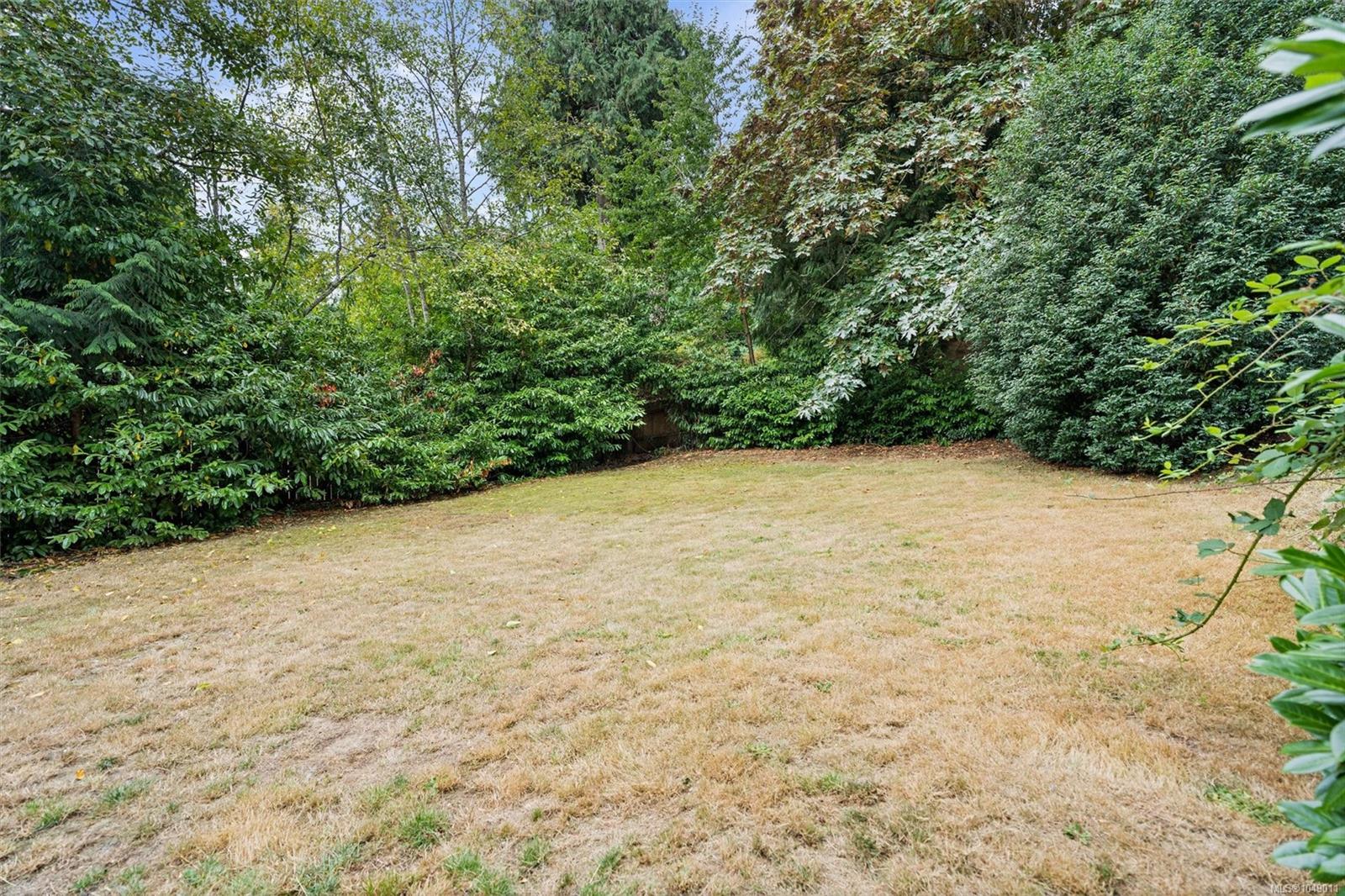 3272 Haida Dr