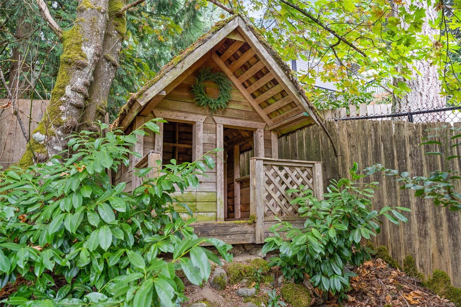 3272 Haida Dr