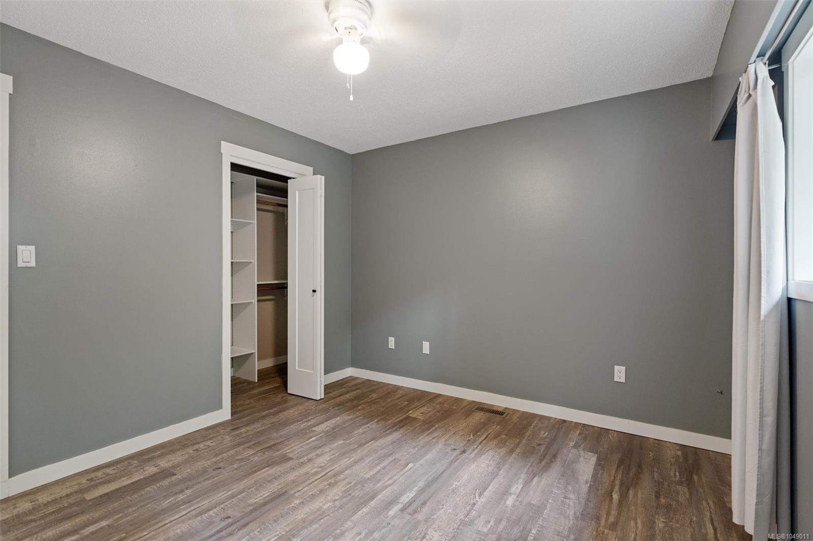 3272 Haida Dr