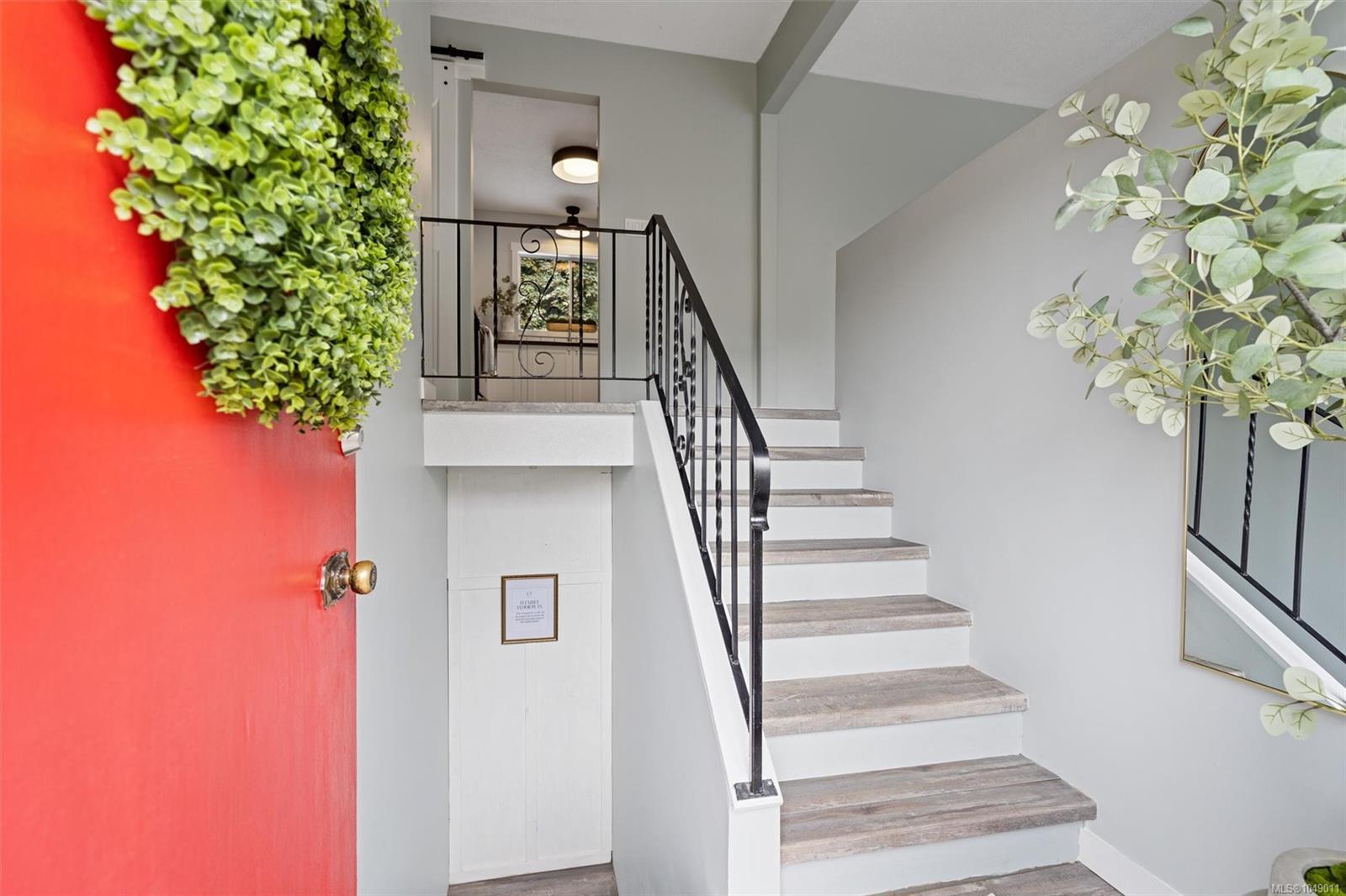 3272 Haida Dr