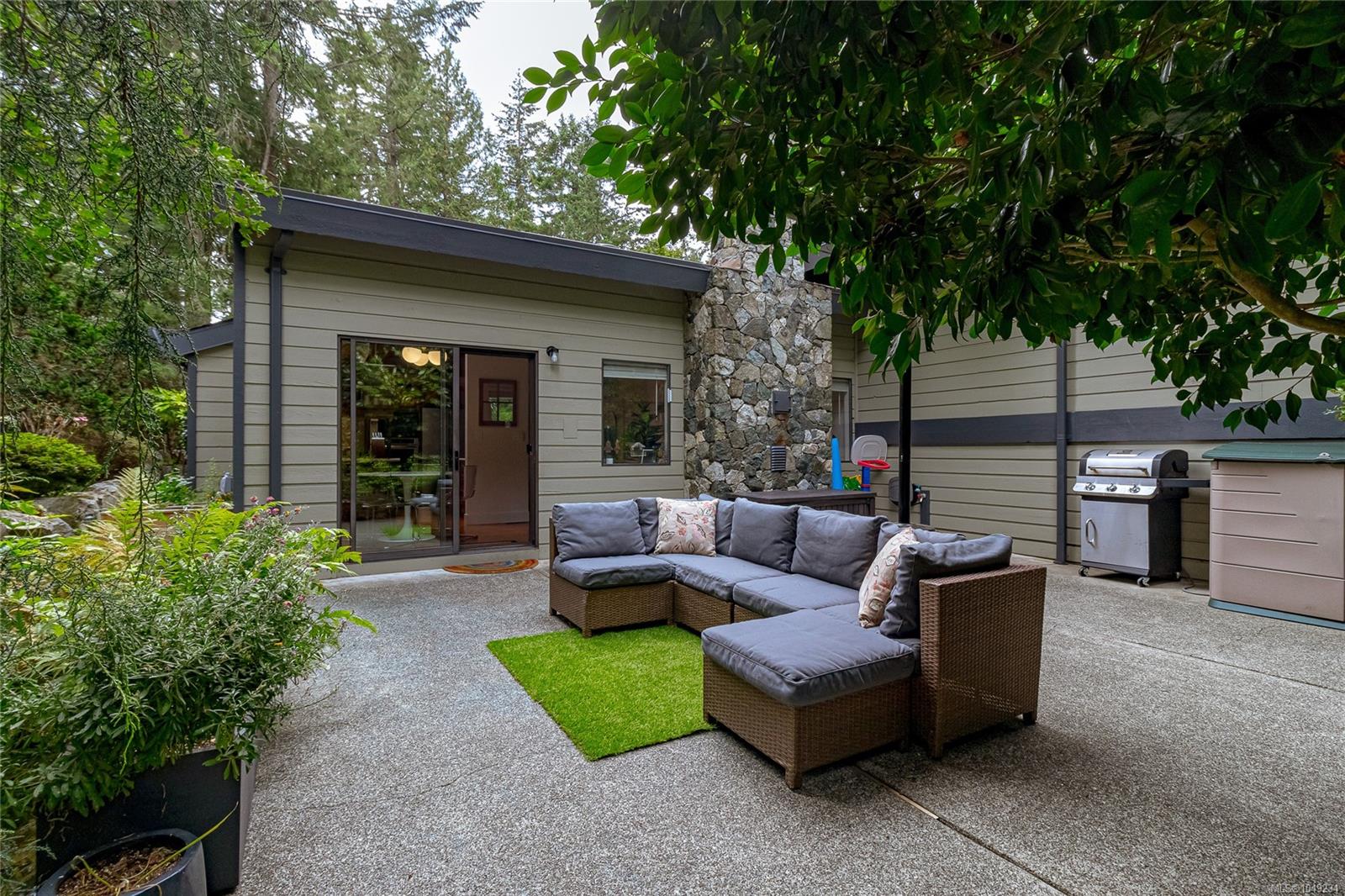 974 Wagonwood Pl