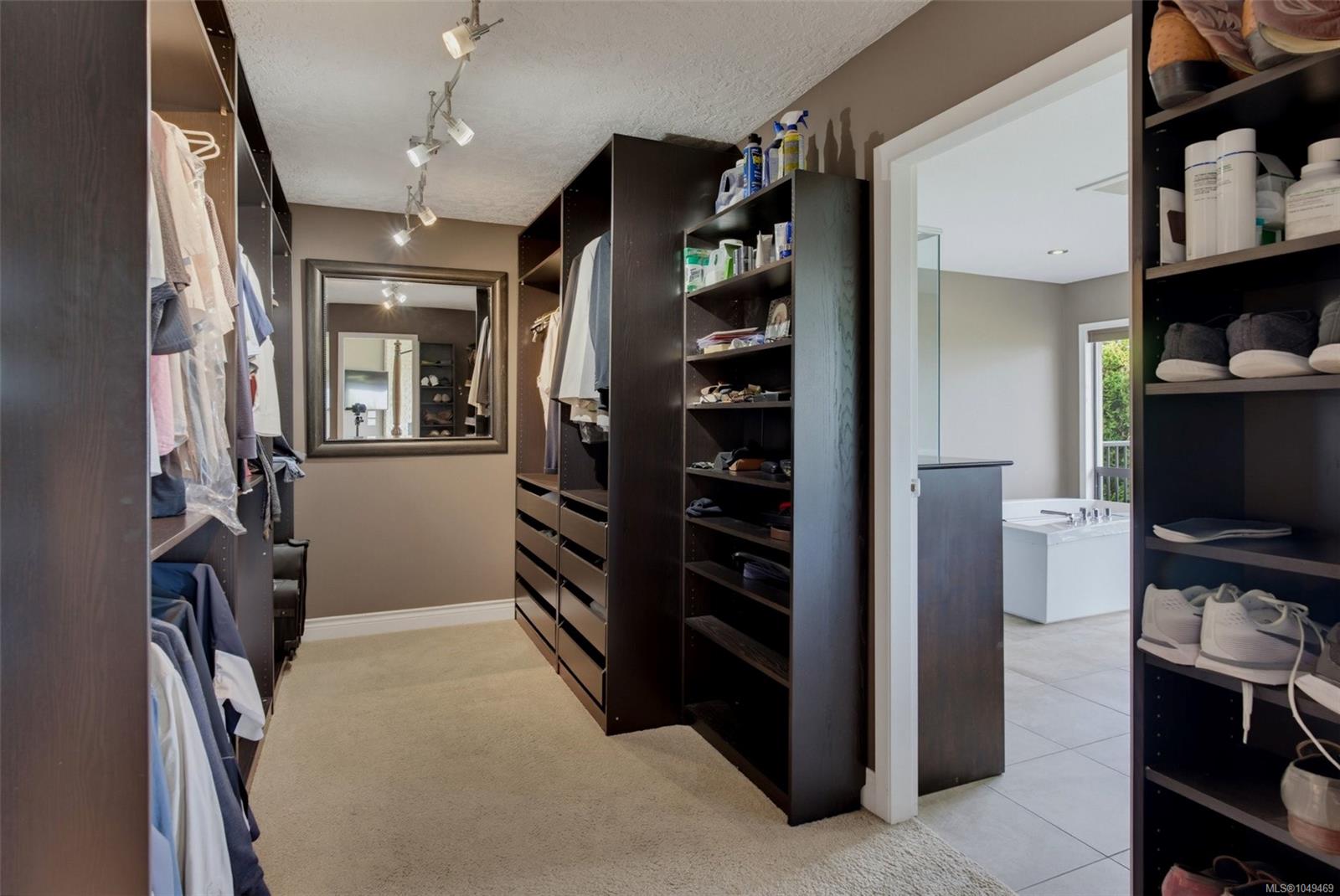 8798 Forest Park Dr