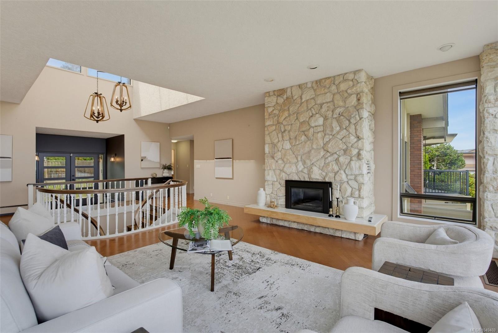 8798 Forest Park Dr