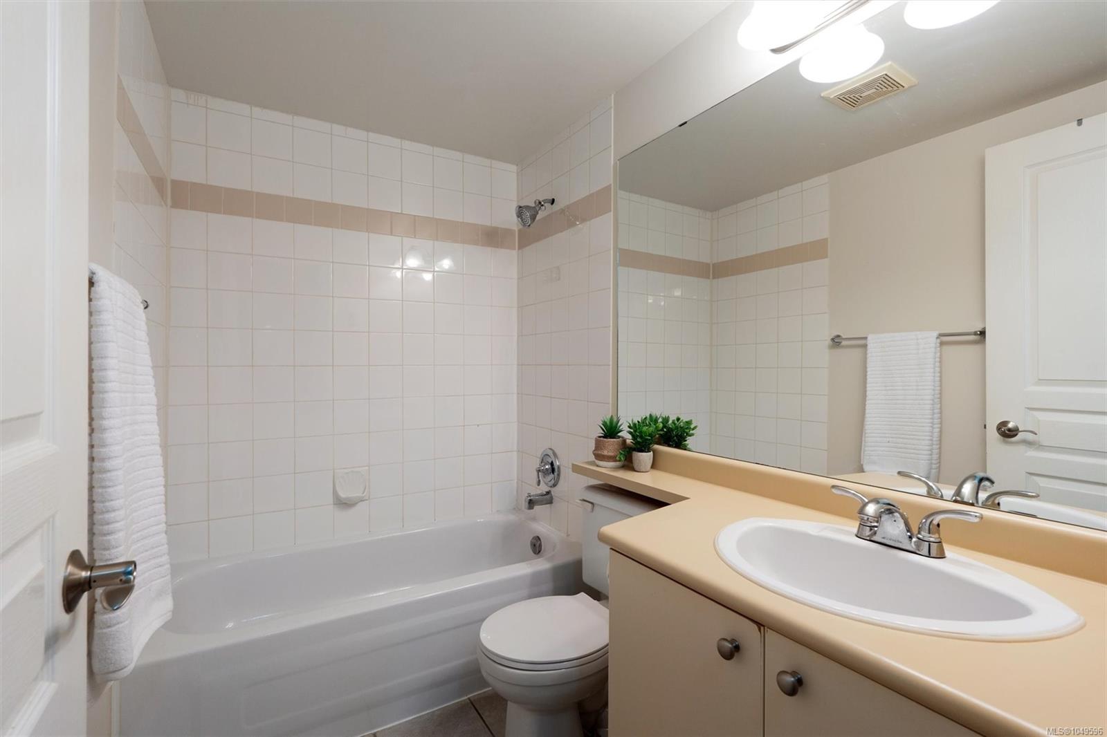 894 Vernon Ave #112