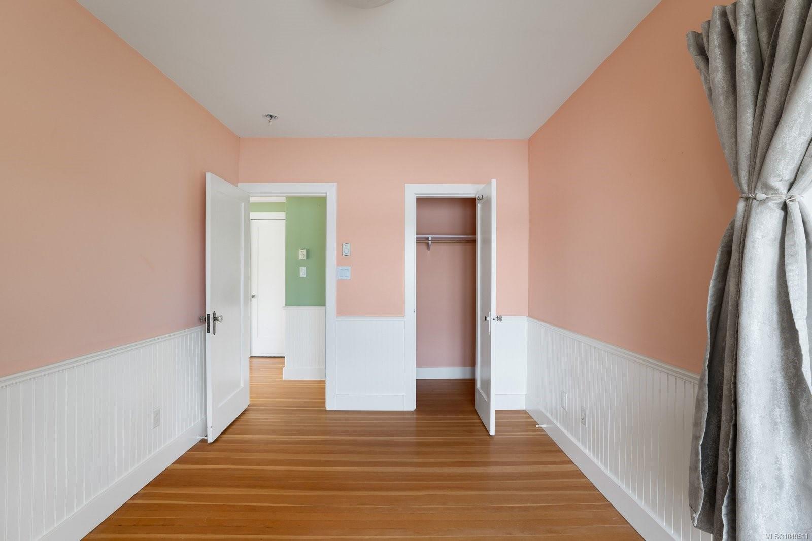 389 Moses Point Rd