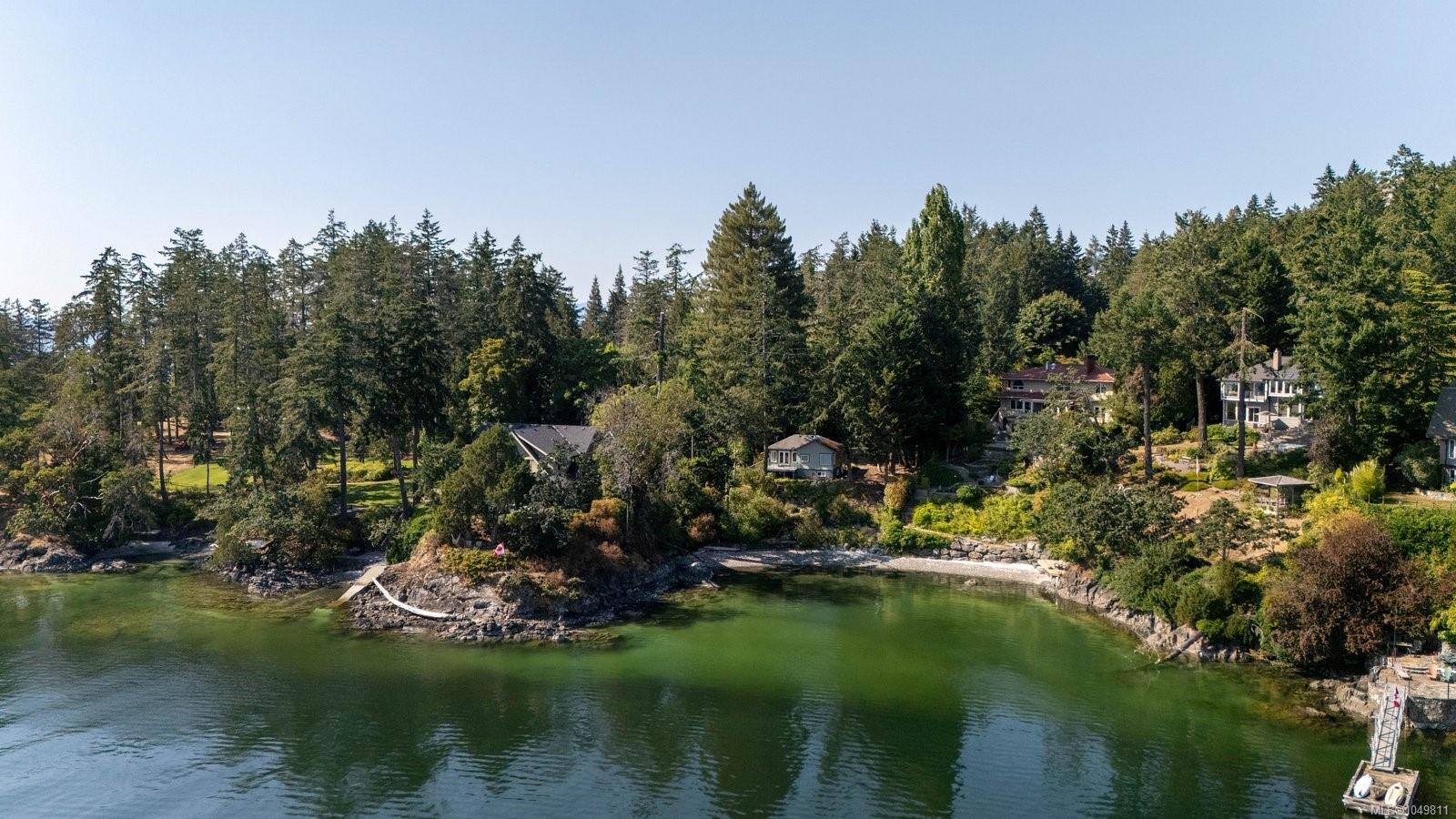389 Moses Point Rd