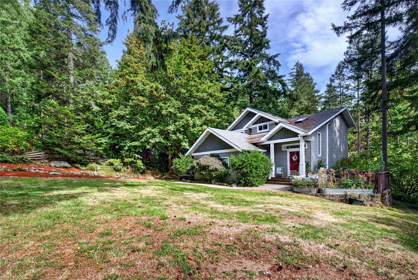 135 Pine Pl