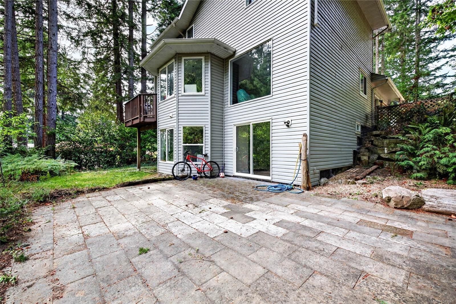 135 Pine Pl