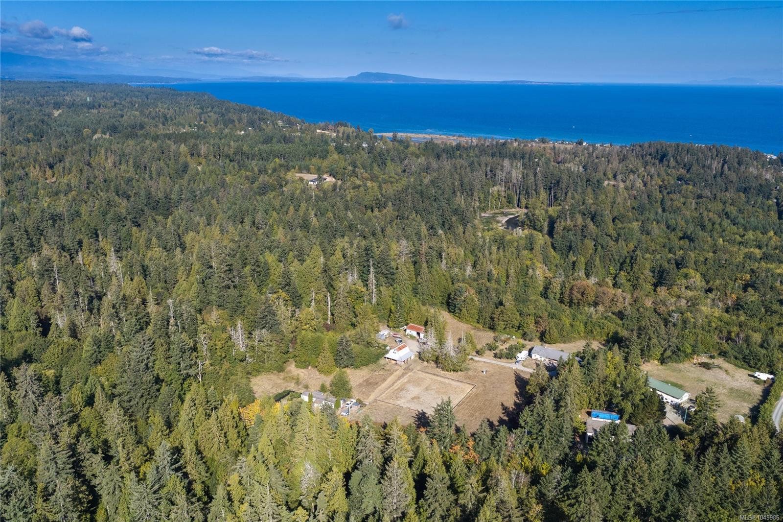 899,875 Andreef Rd