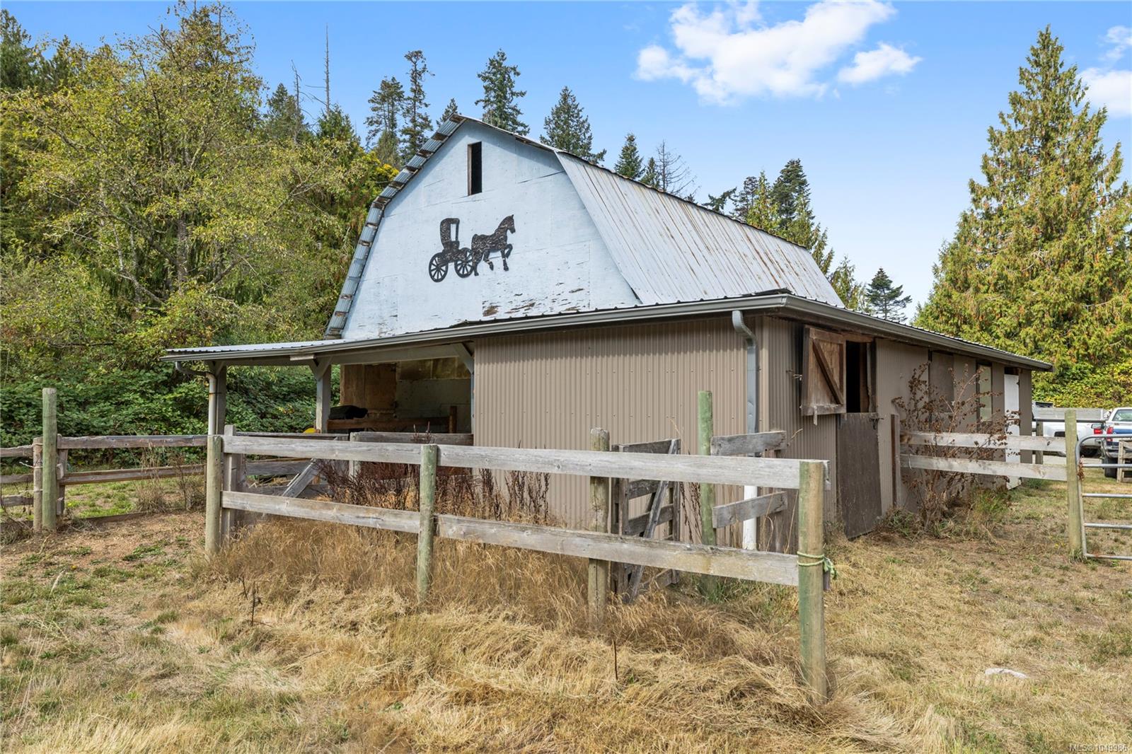 899,875 Andreef Rd