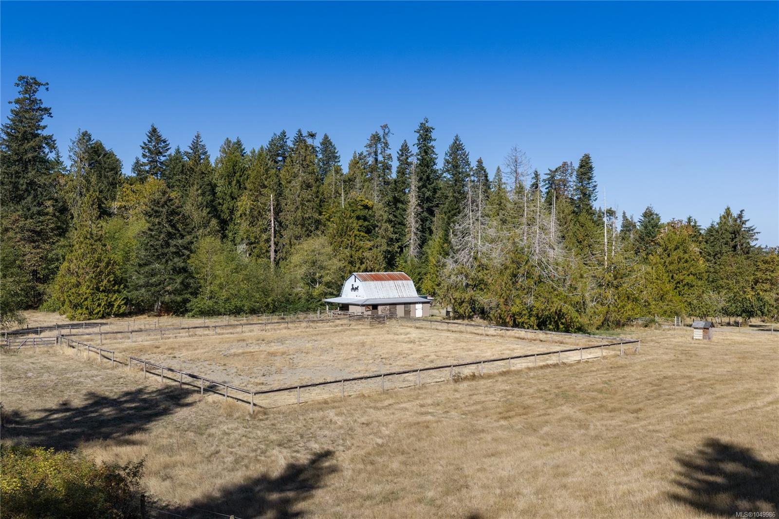 899,875 Andreef Rd