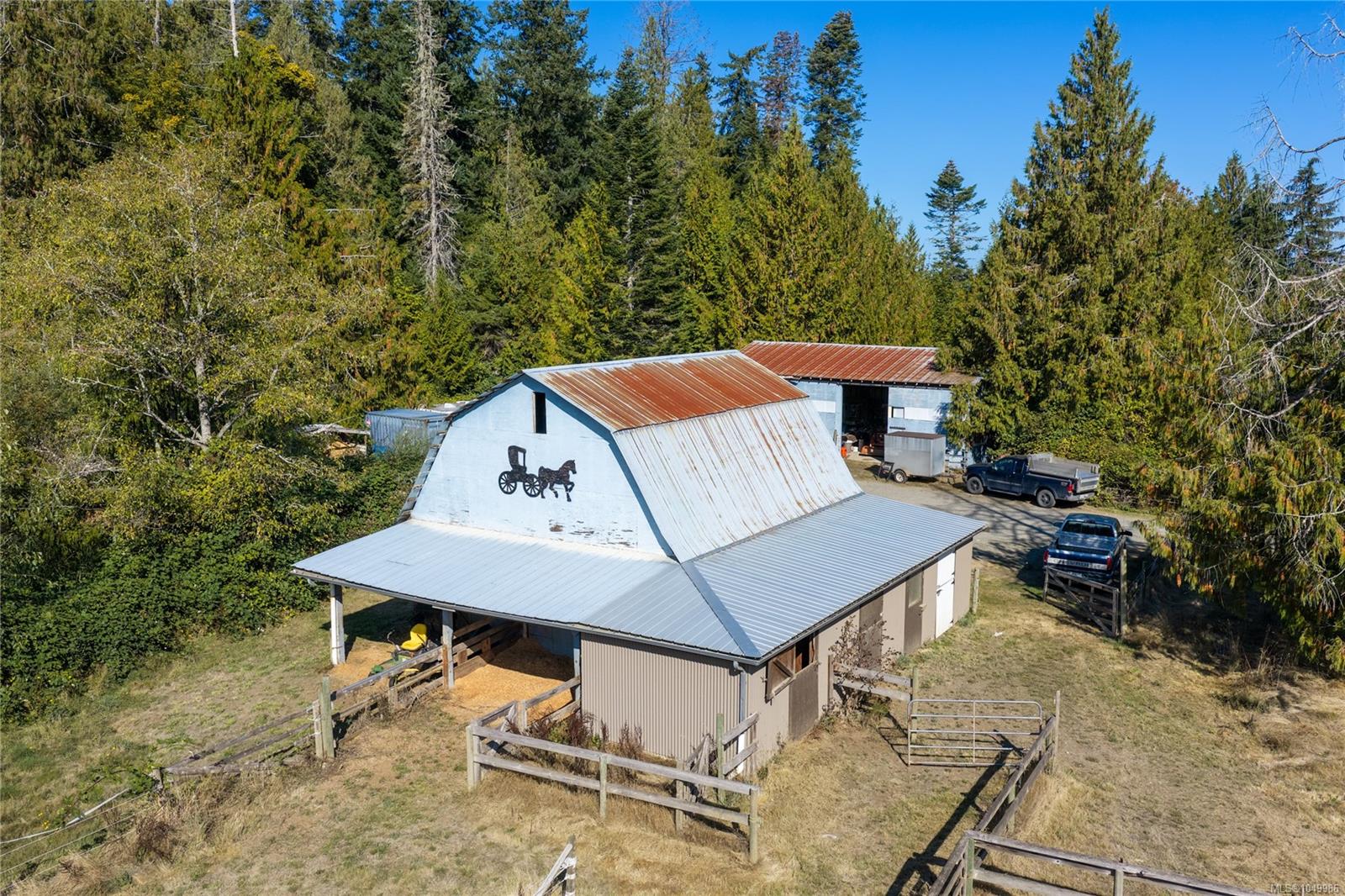 899,875 Andreef Rd