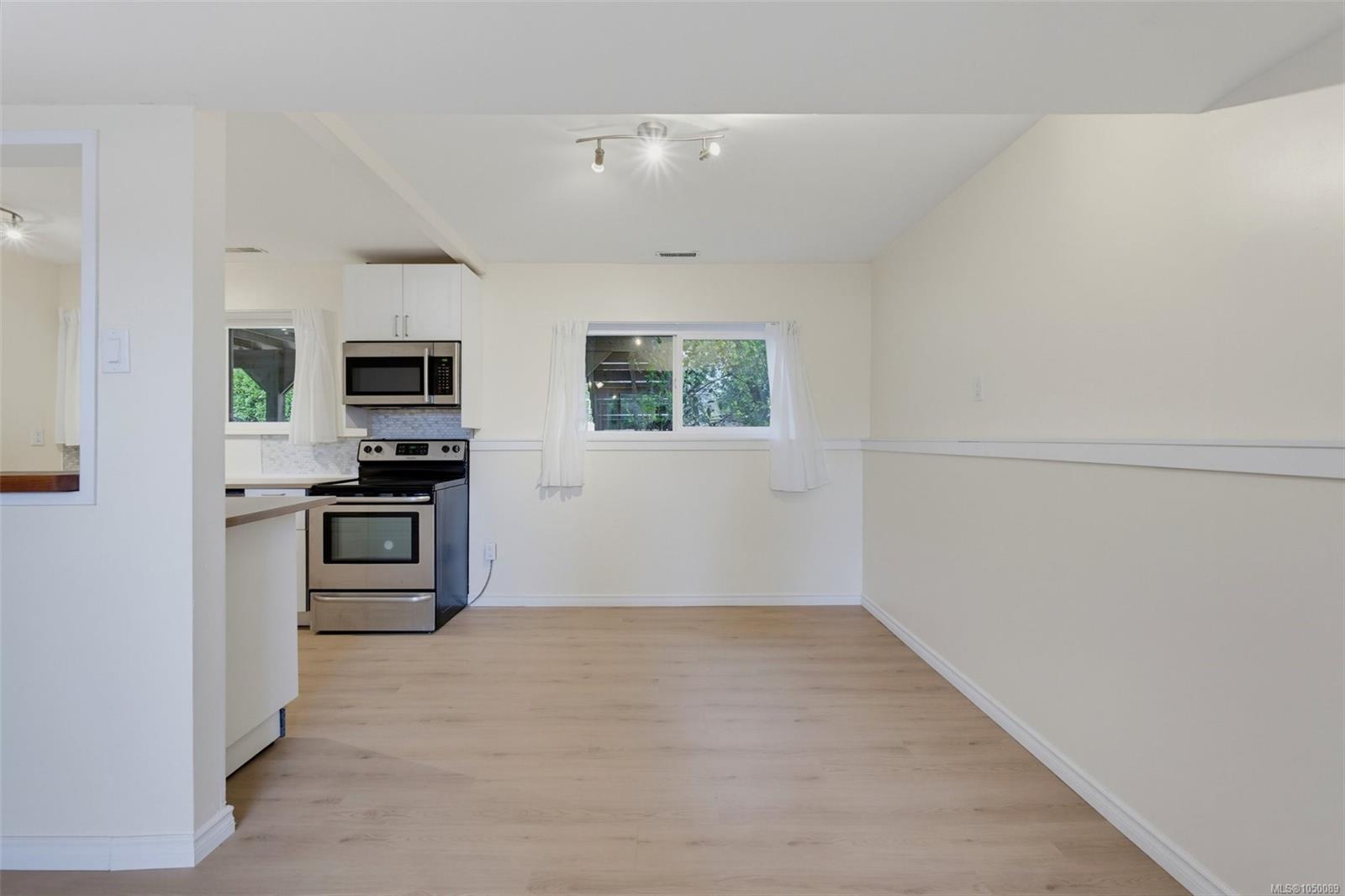 560 Ridley Dr