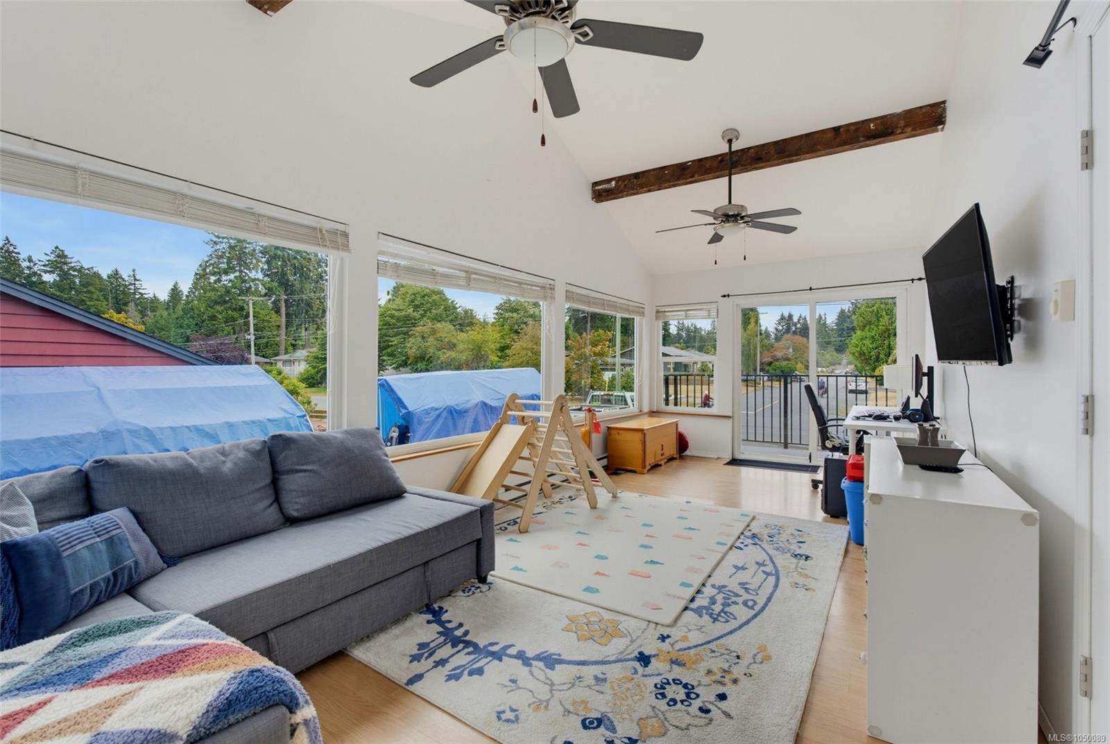 560 Ridley Dr