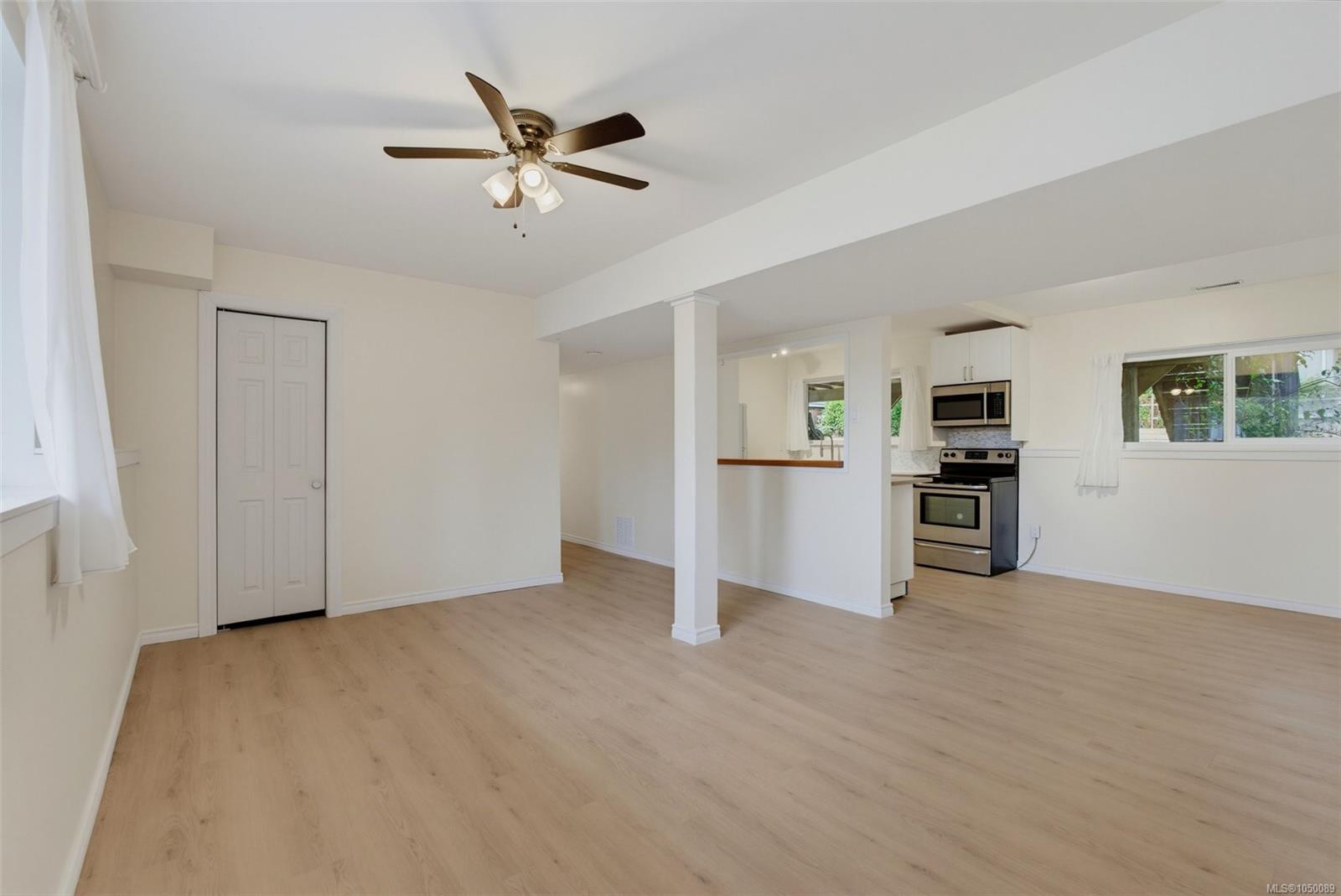 560 Ridley Dr