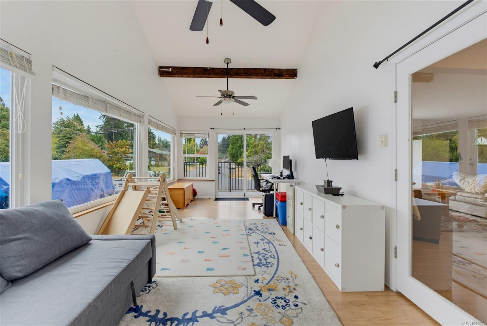 560 Ridley Dr
