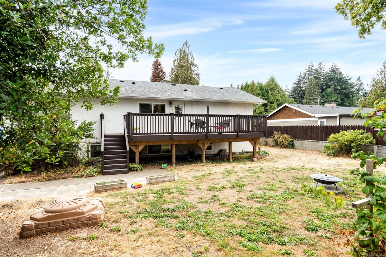 560 Ridley Dr