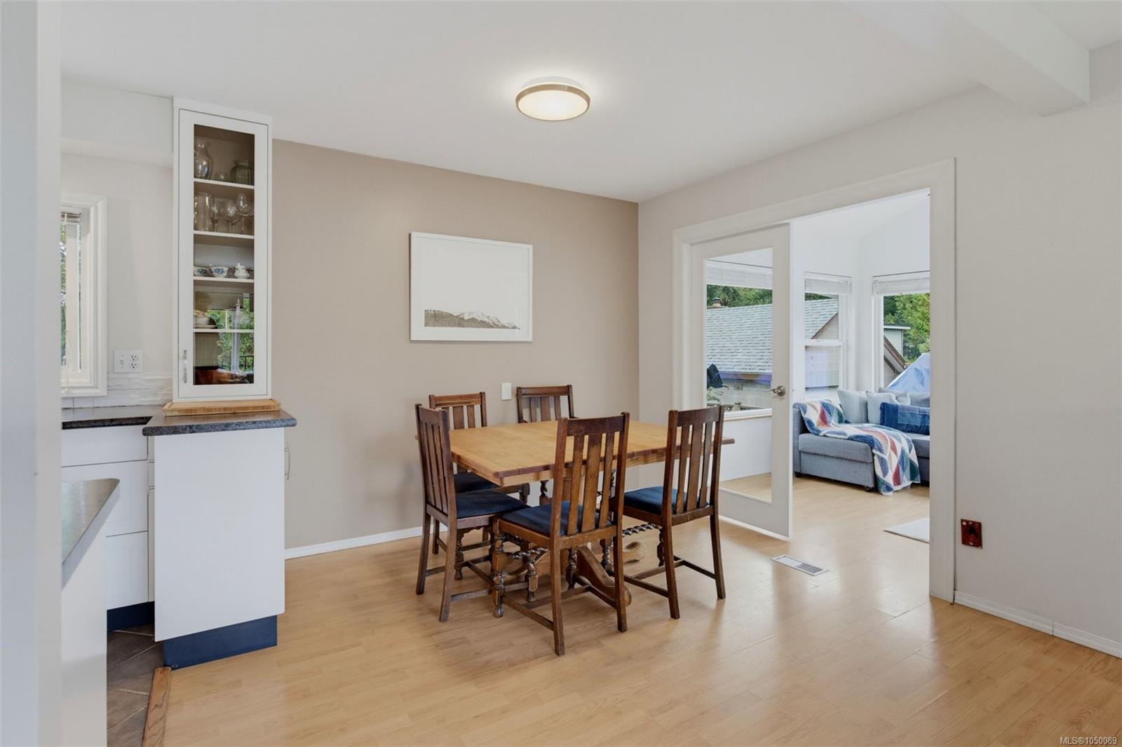 560 Ridley Dr
