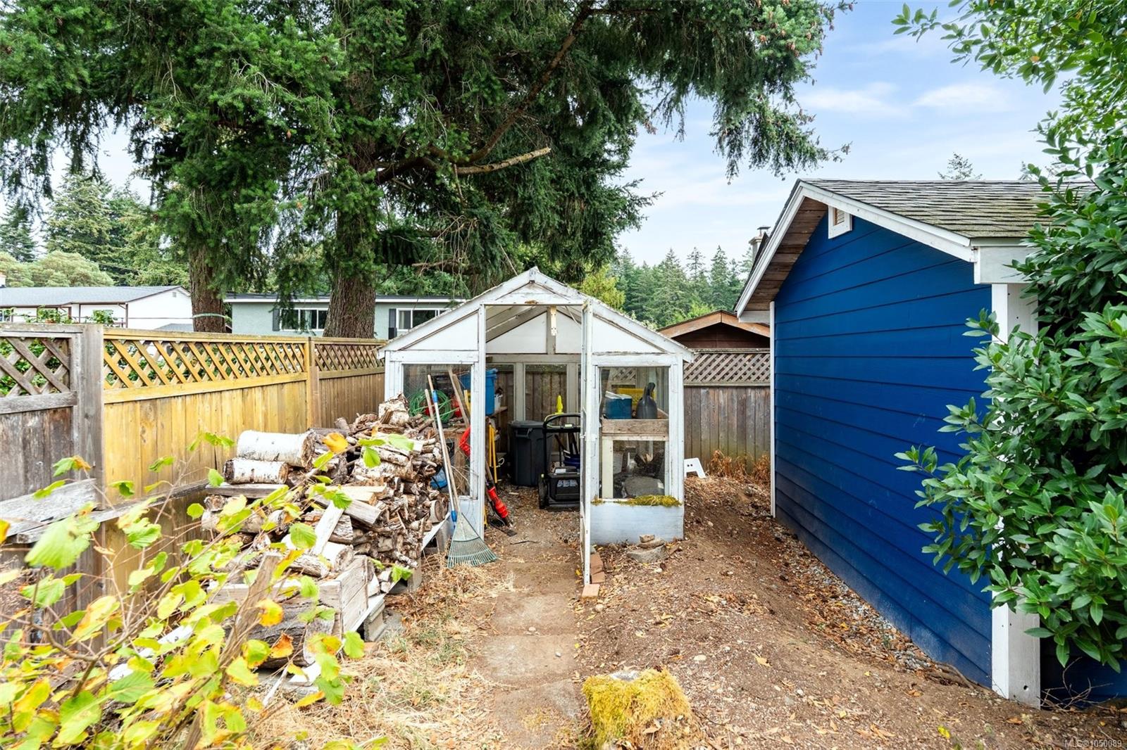 560 Ridley Dr