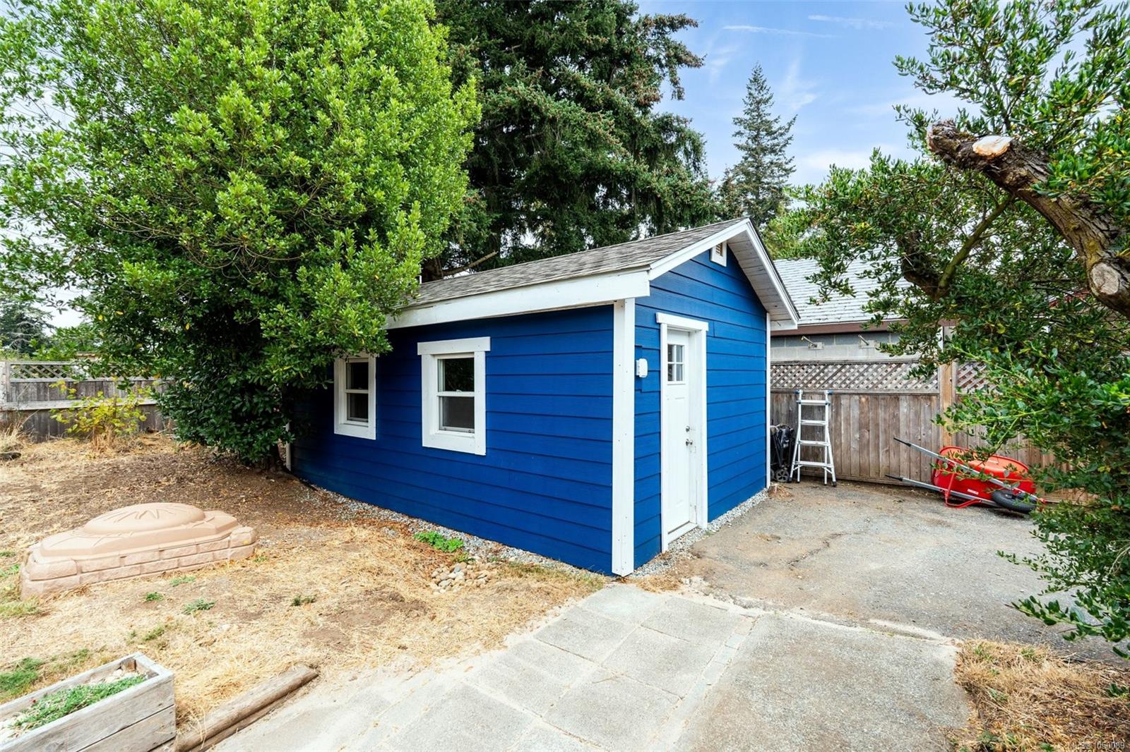 560 Ridley Dr