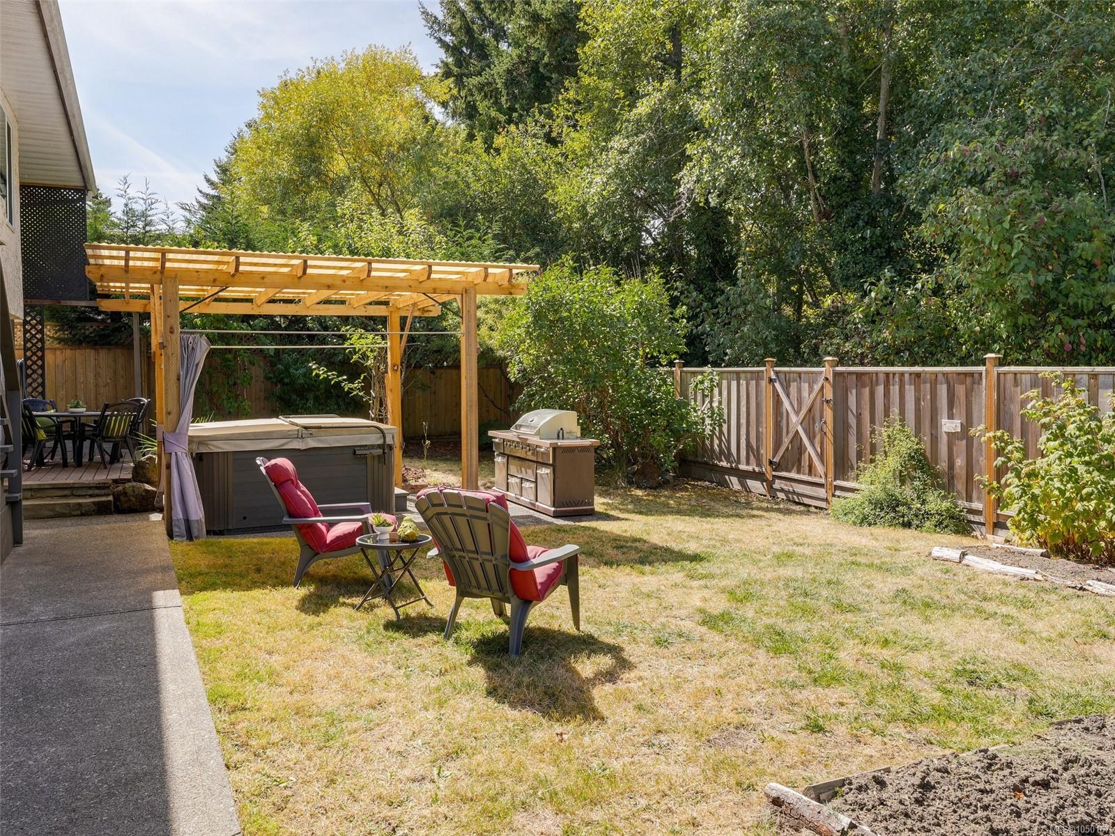 4290 Eastridge Cres