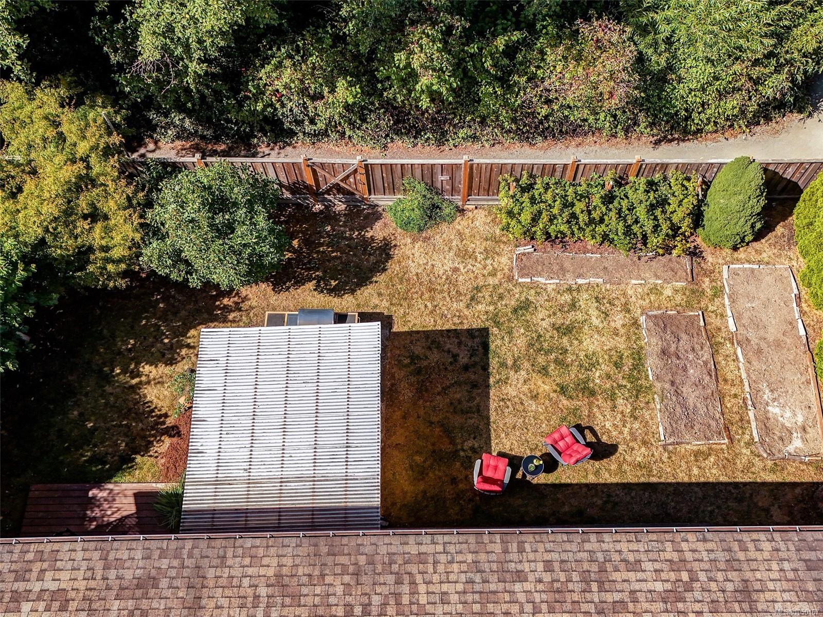4290 Eastridge Cres