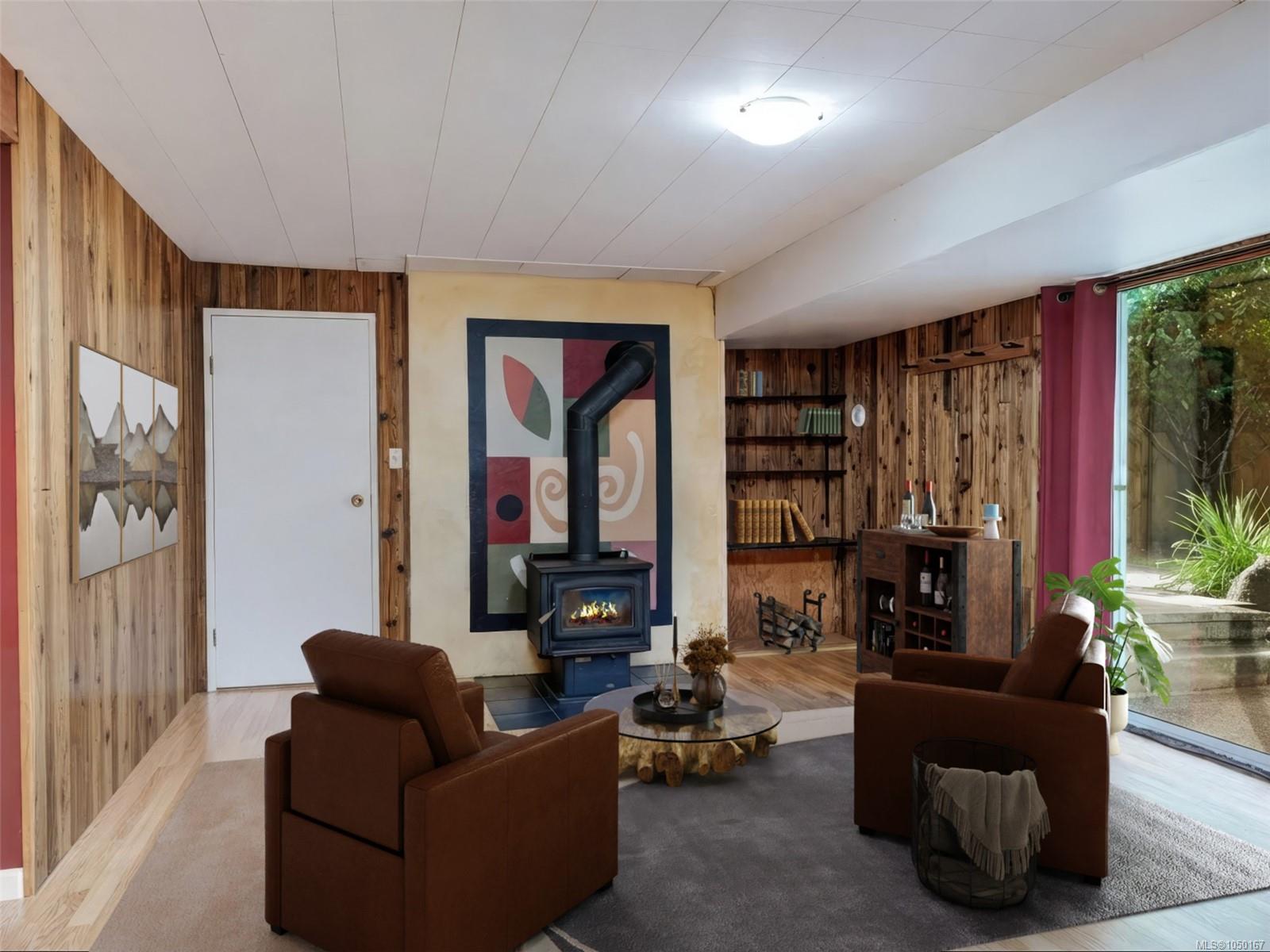 4290 Eastridge Cres
