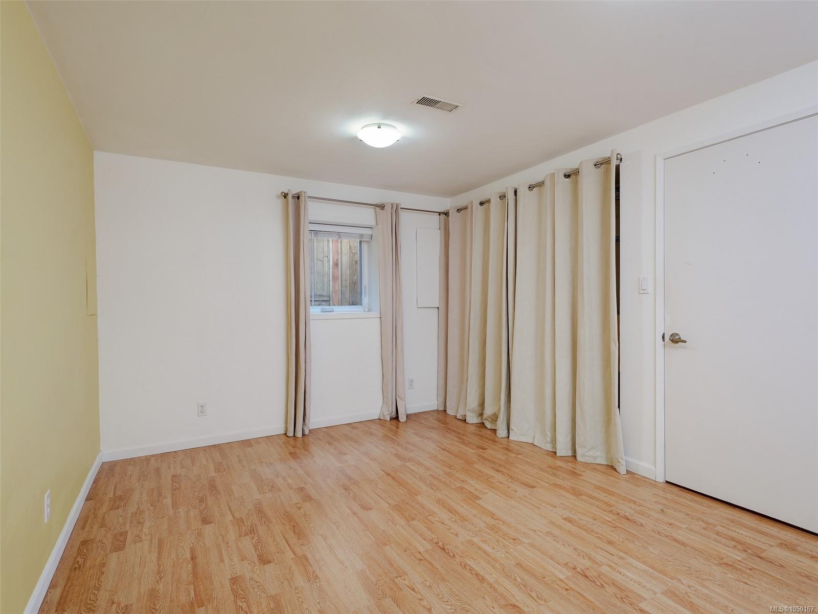 4290 Eastridge Cres