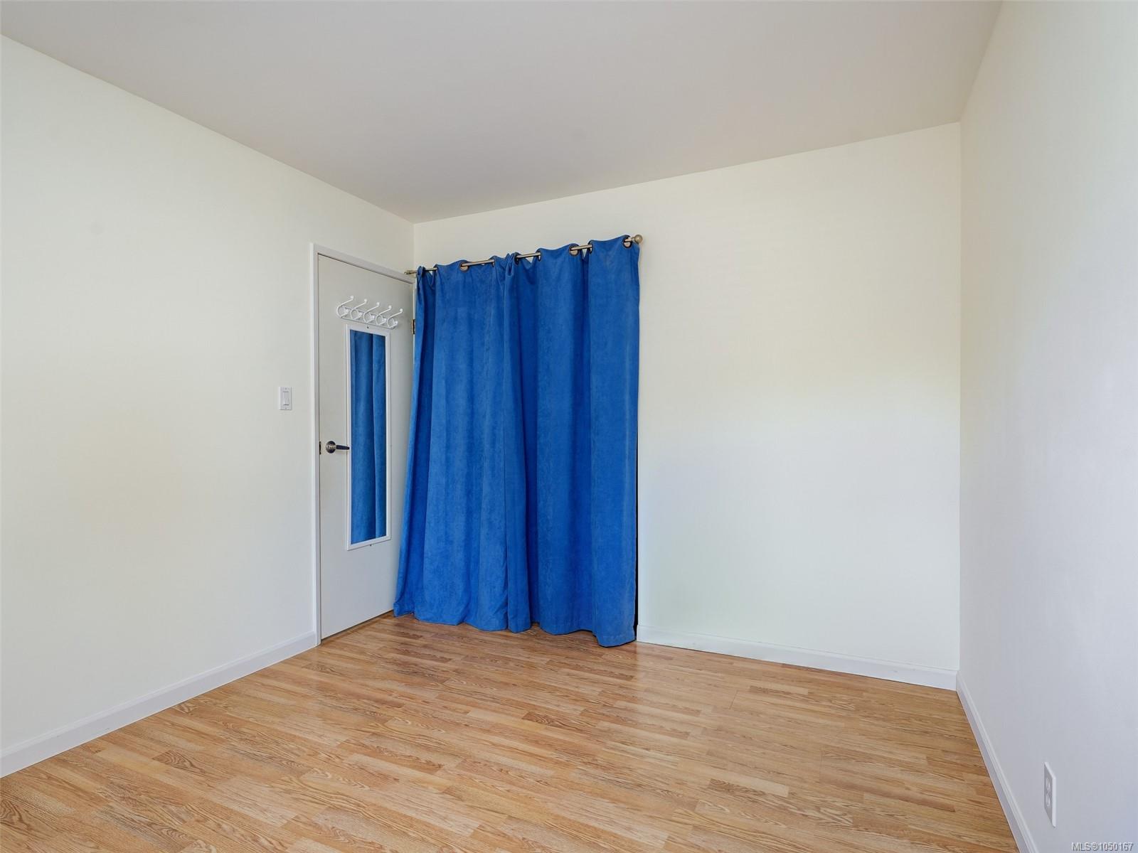 4290 Eastridge Cres