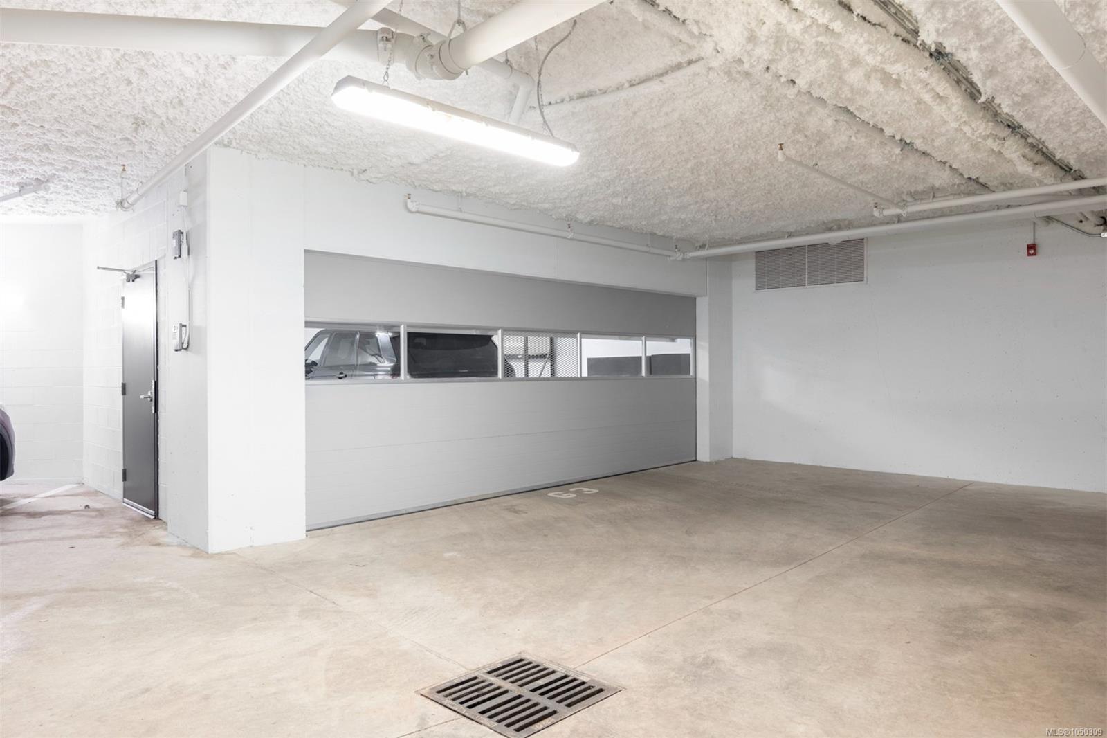 1201 Fort St #601