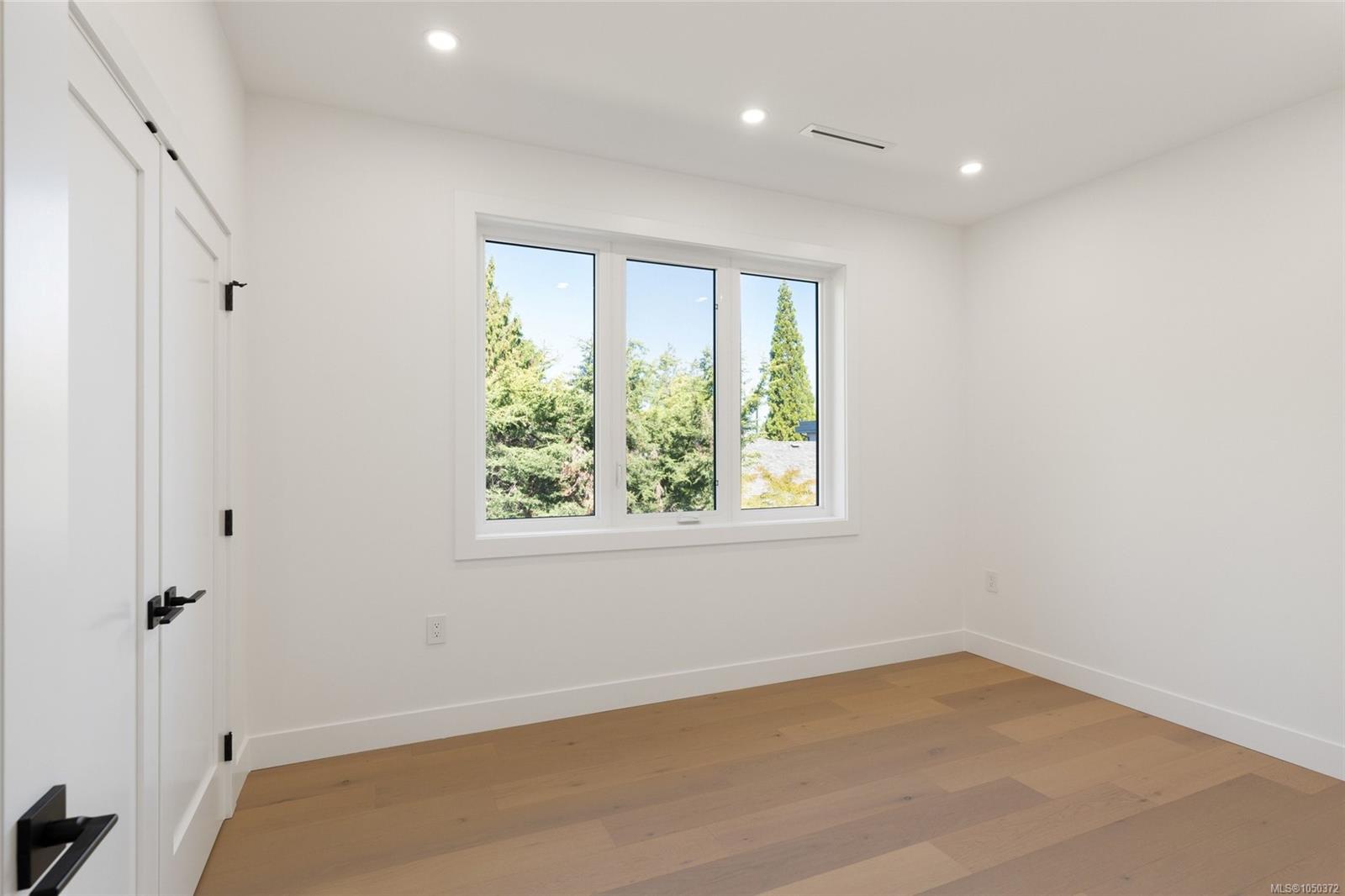 2294 Gail Pl