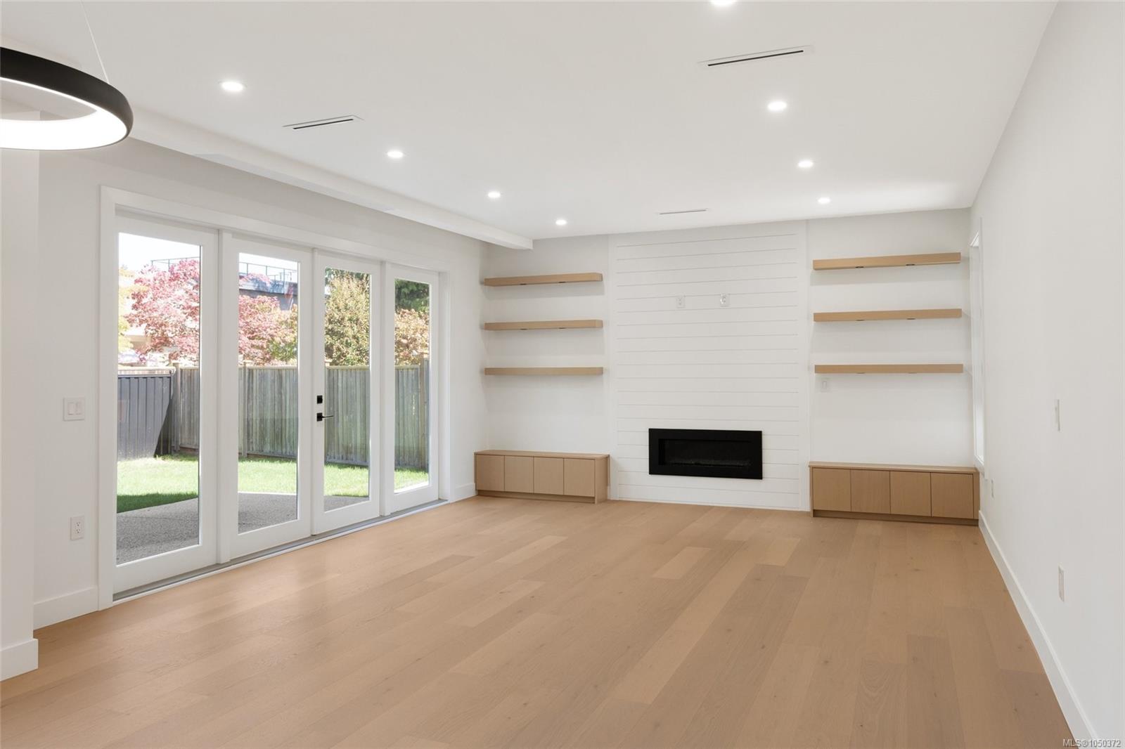 2294 Gail Pl