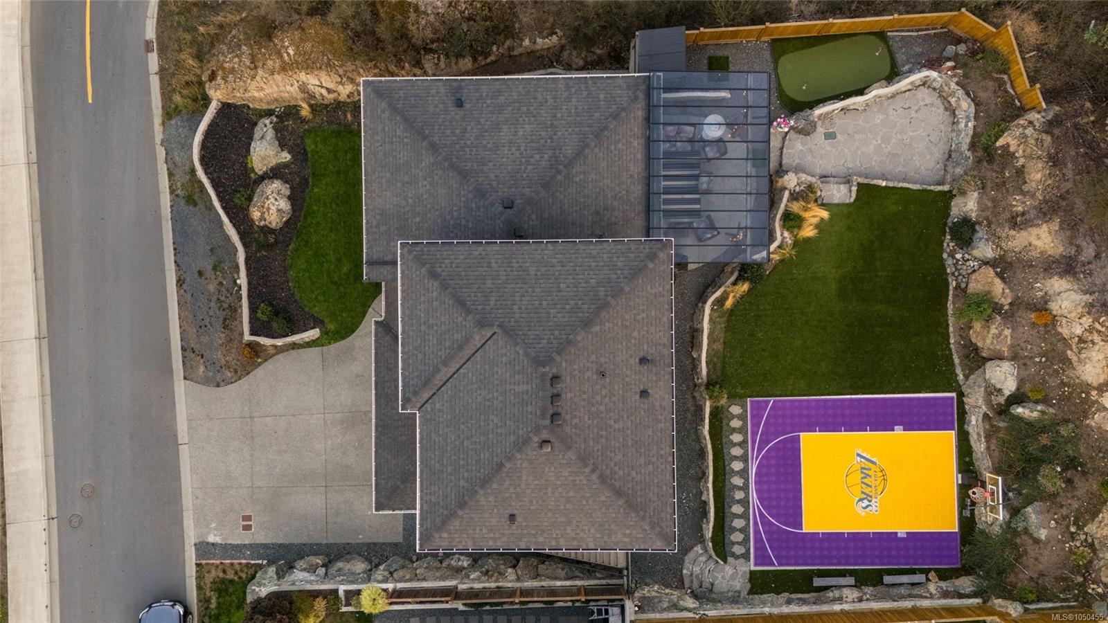 903 Greystone Pl