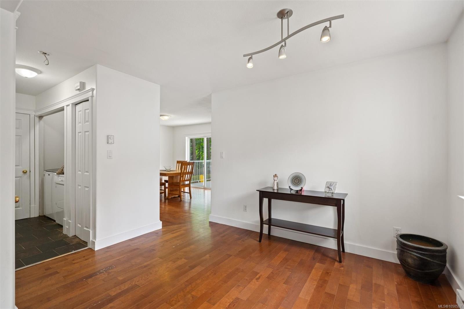 2466 Galland Rd