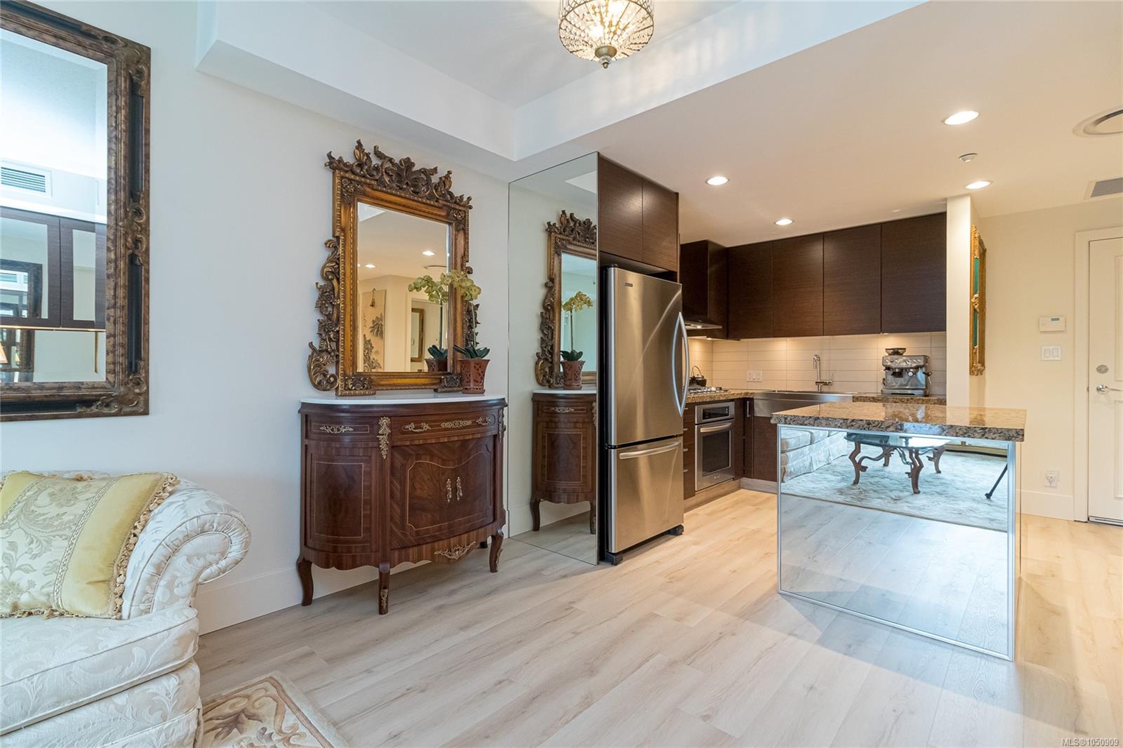 1400 Lynburne Pl #610