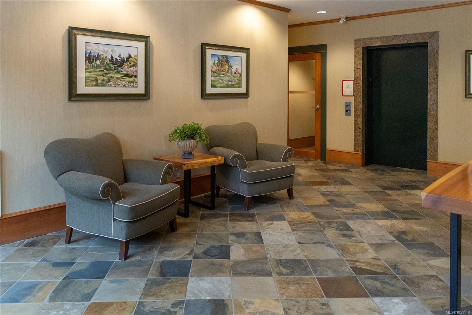 5329 Cordova Bay Rd #106